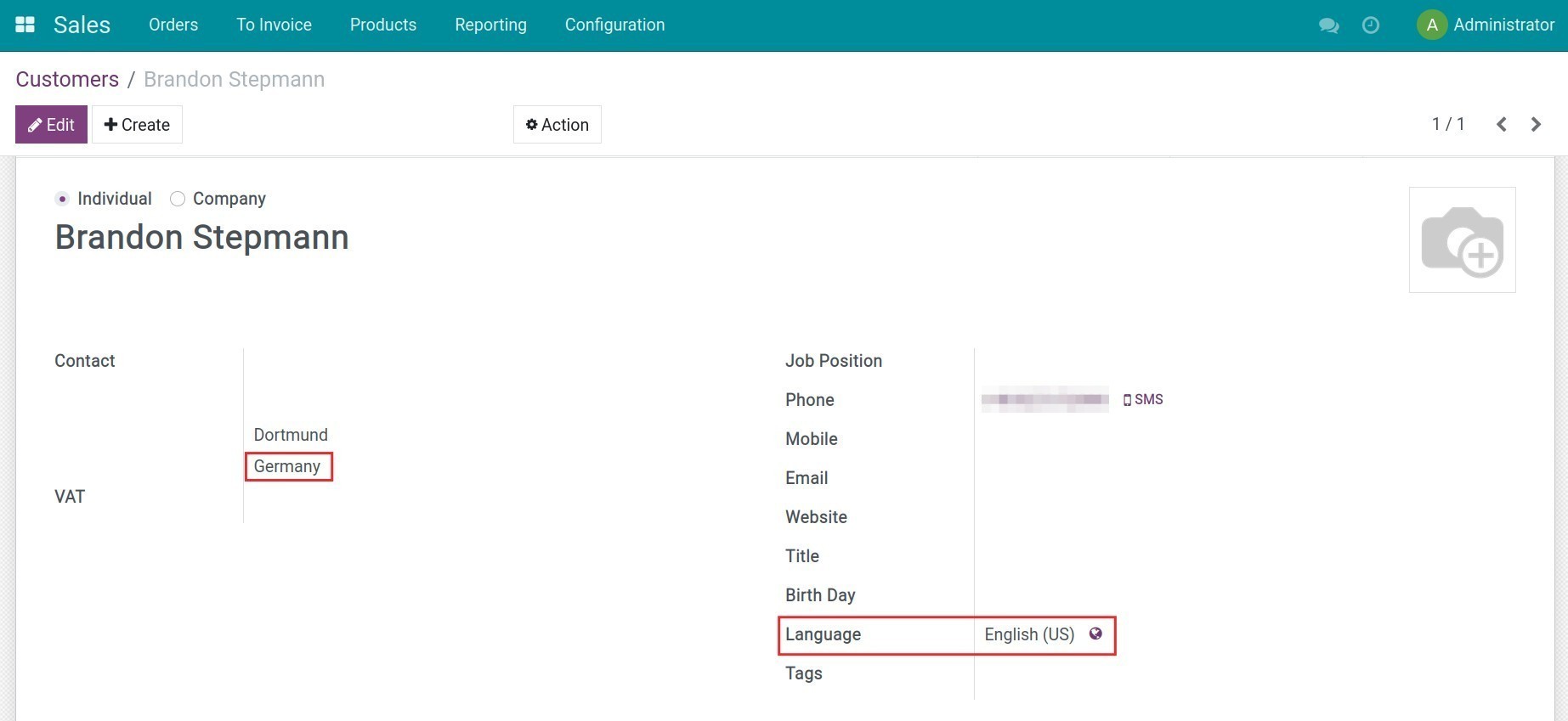 
Automatically add Vietnamese descriptions when creating invoices from sales orders for compliance and efficie