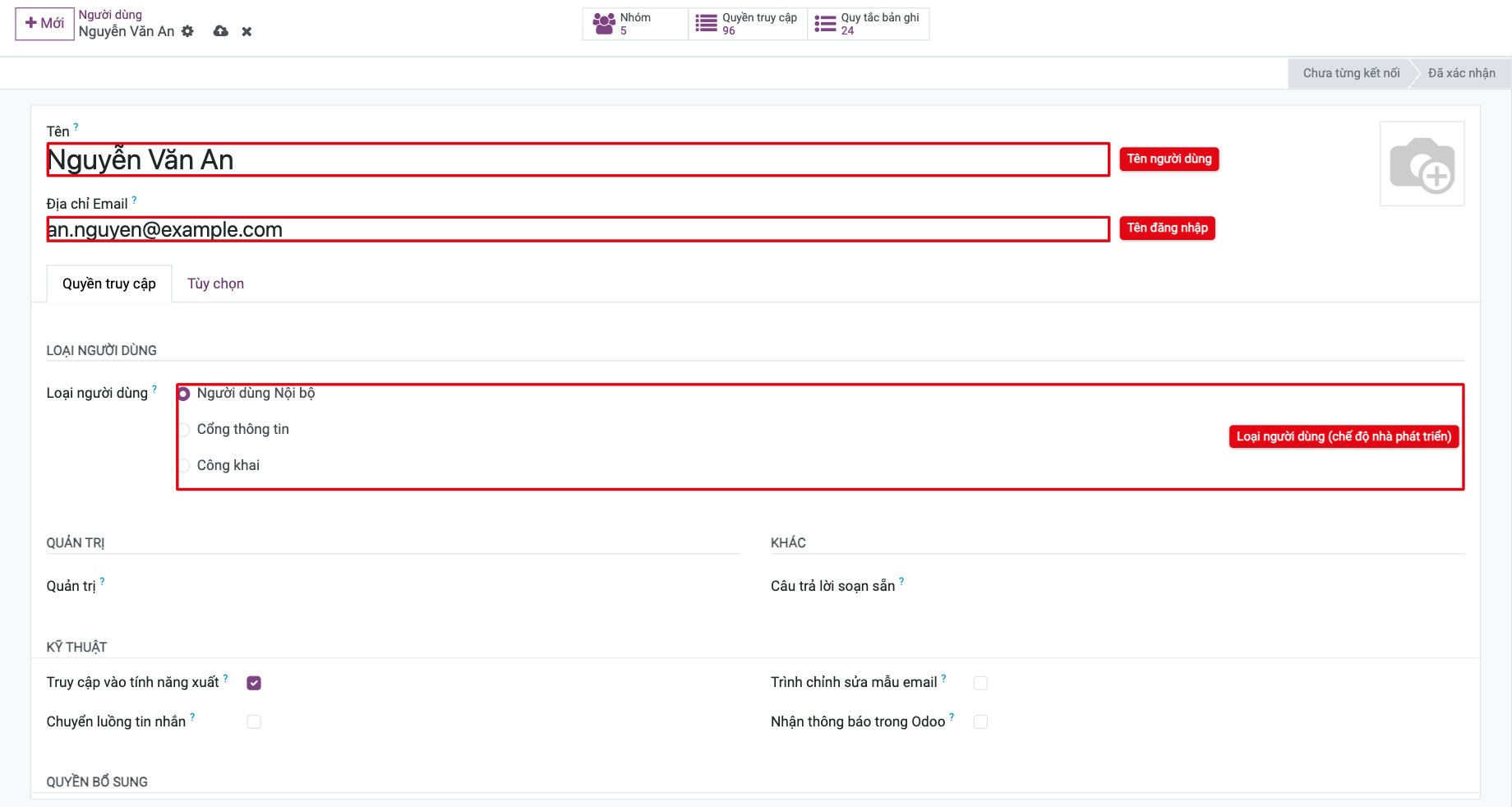 Form người dùng mới với Tên, Địa chỉ Email và Loại người dùng